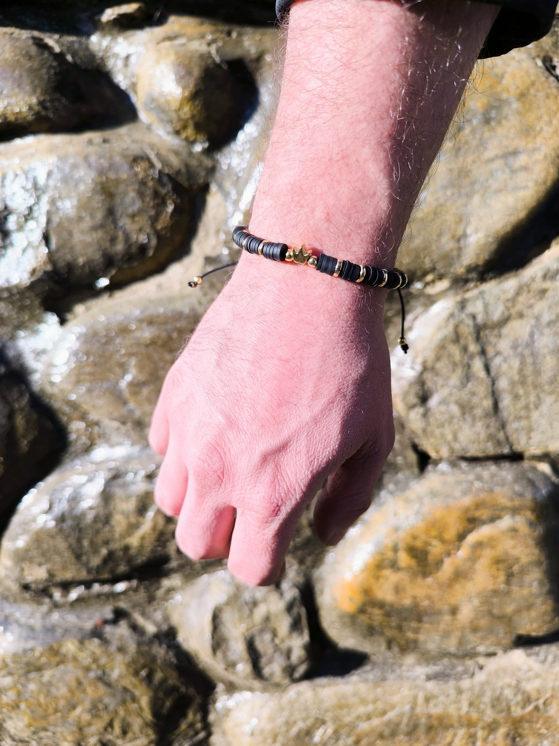 Bratara reglabila barbati Gold Crown negru si coroana auriu