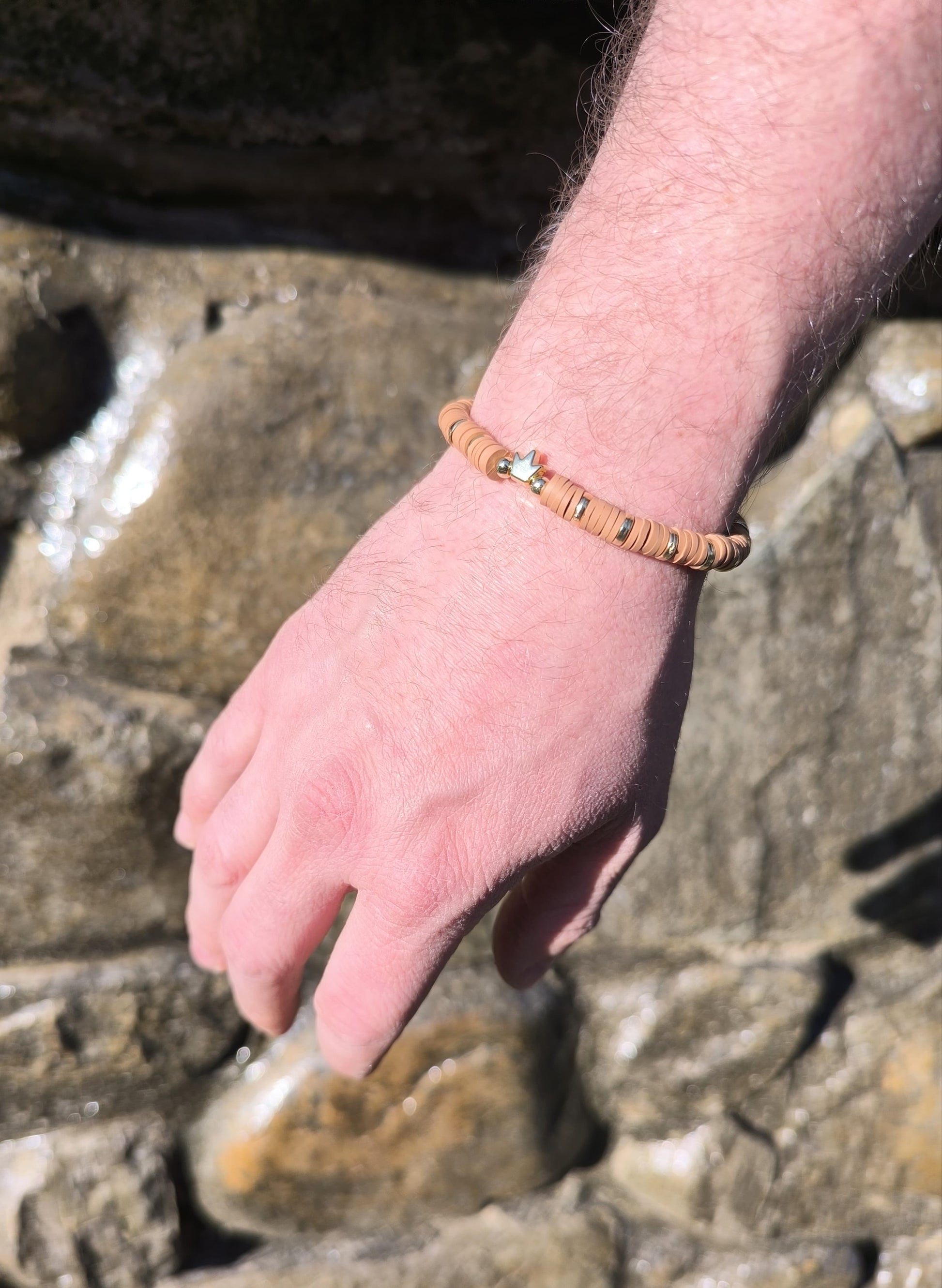 Bratara reglabila barbati Brown Crown maro si auriu cu coroana