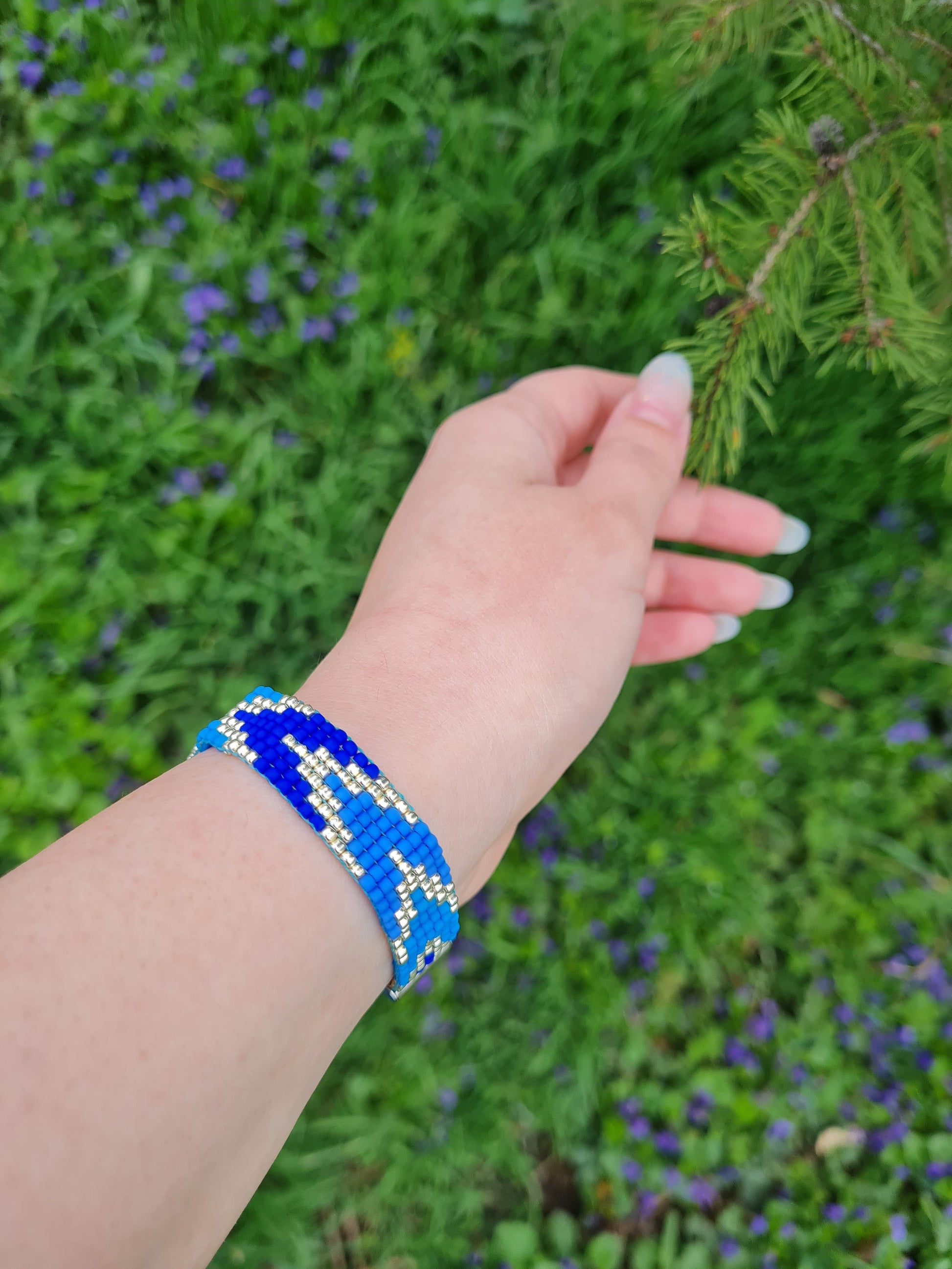 Bratara tesuta handmade Gradient Water albastru si argintiu