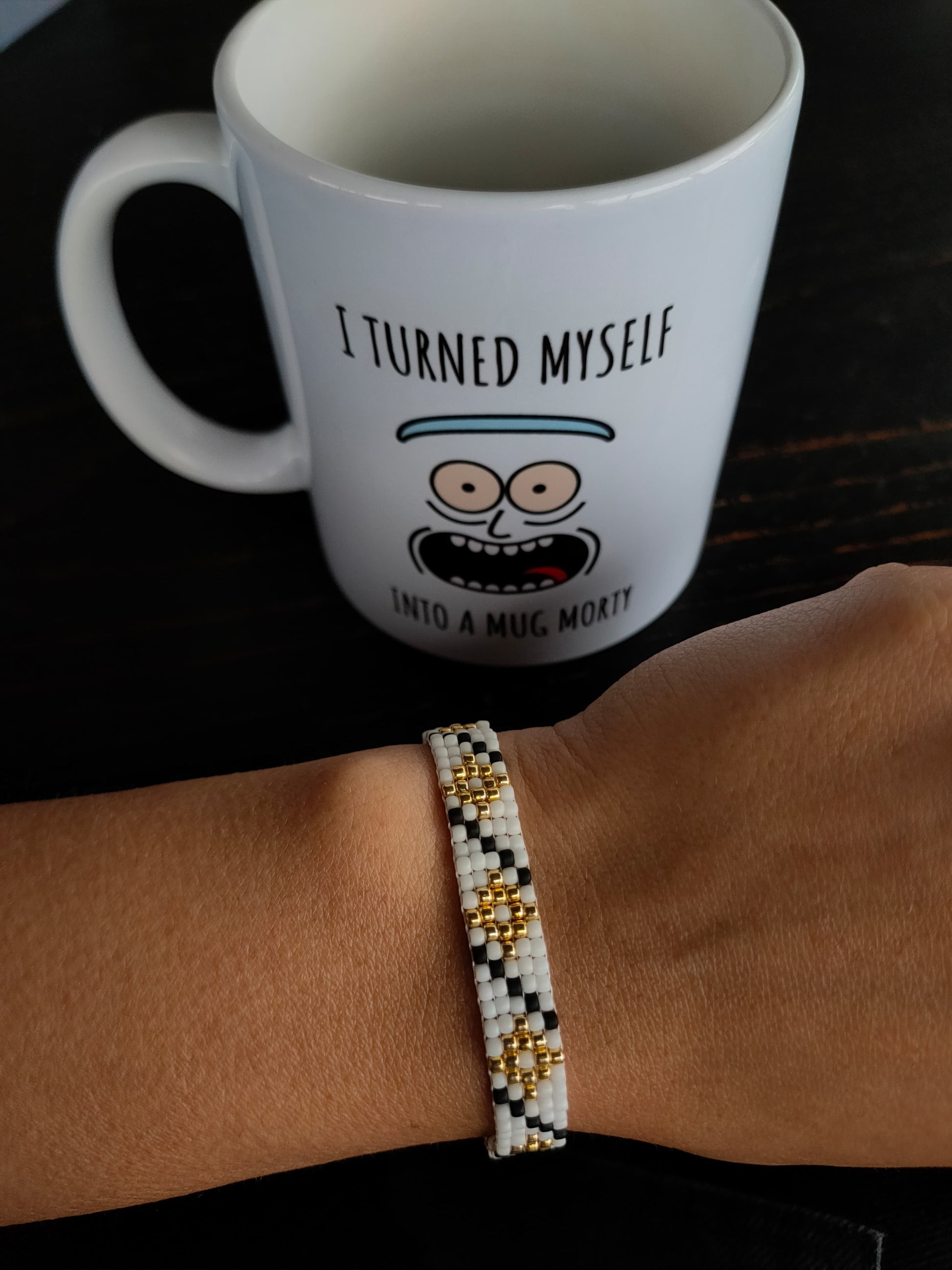 Bratara tesuta handmade Frosted Gold negru auriu si alb