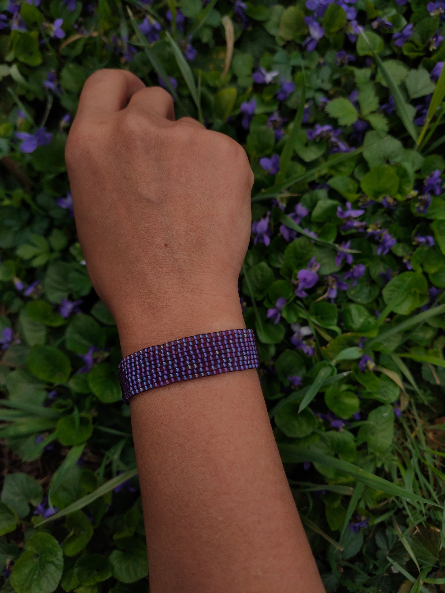 Bratara tesuta handmade Rainbow Crystal mov si argintiu