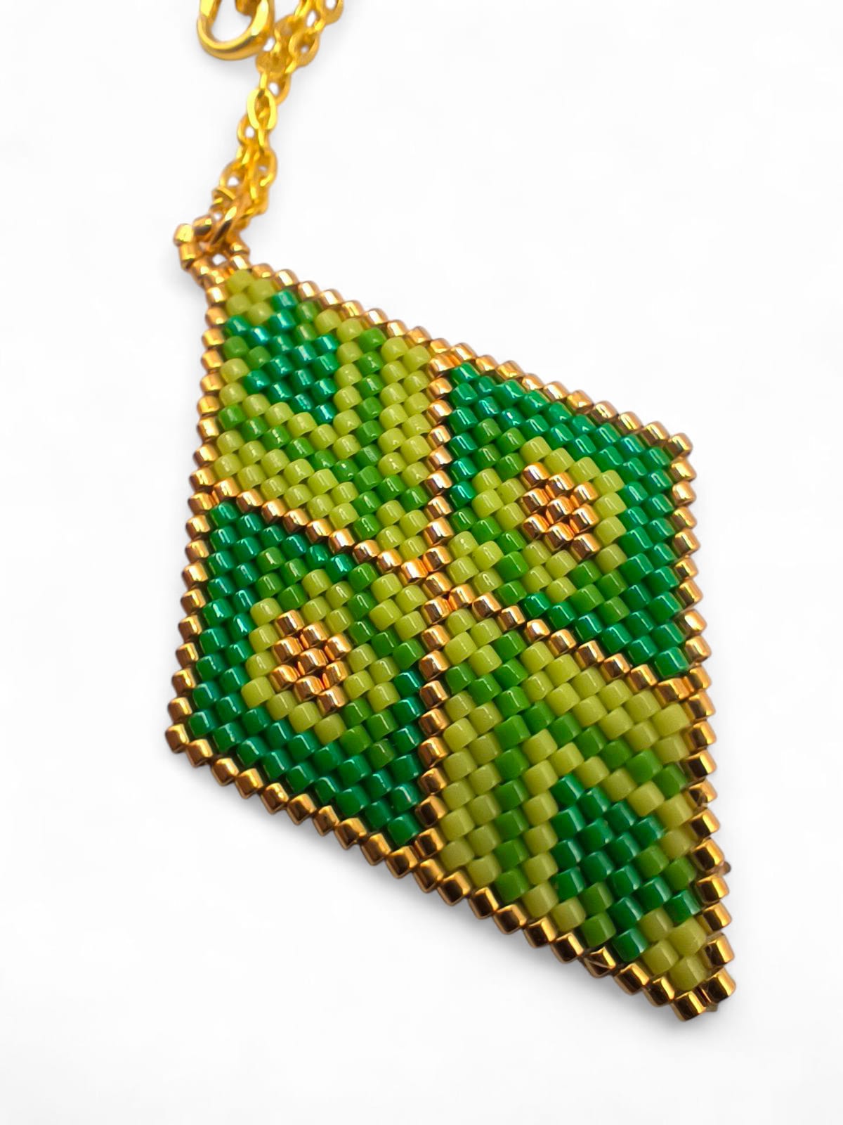 Set bijuterii handmade Emerald Green cercei si colier verde