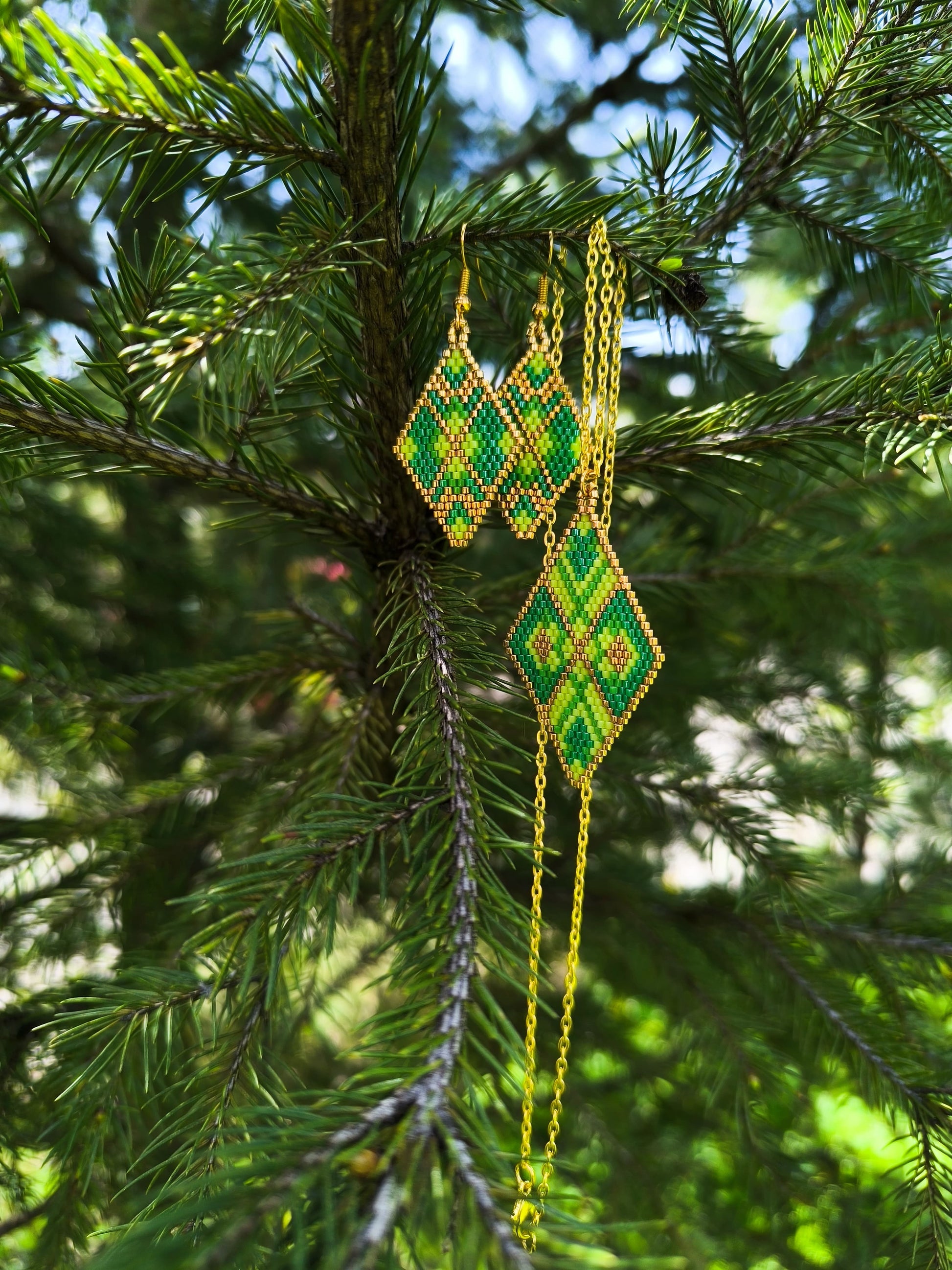 Set bijuterii handmade Emerald Green cercei si colier verde