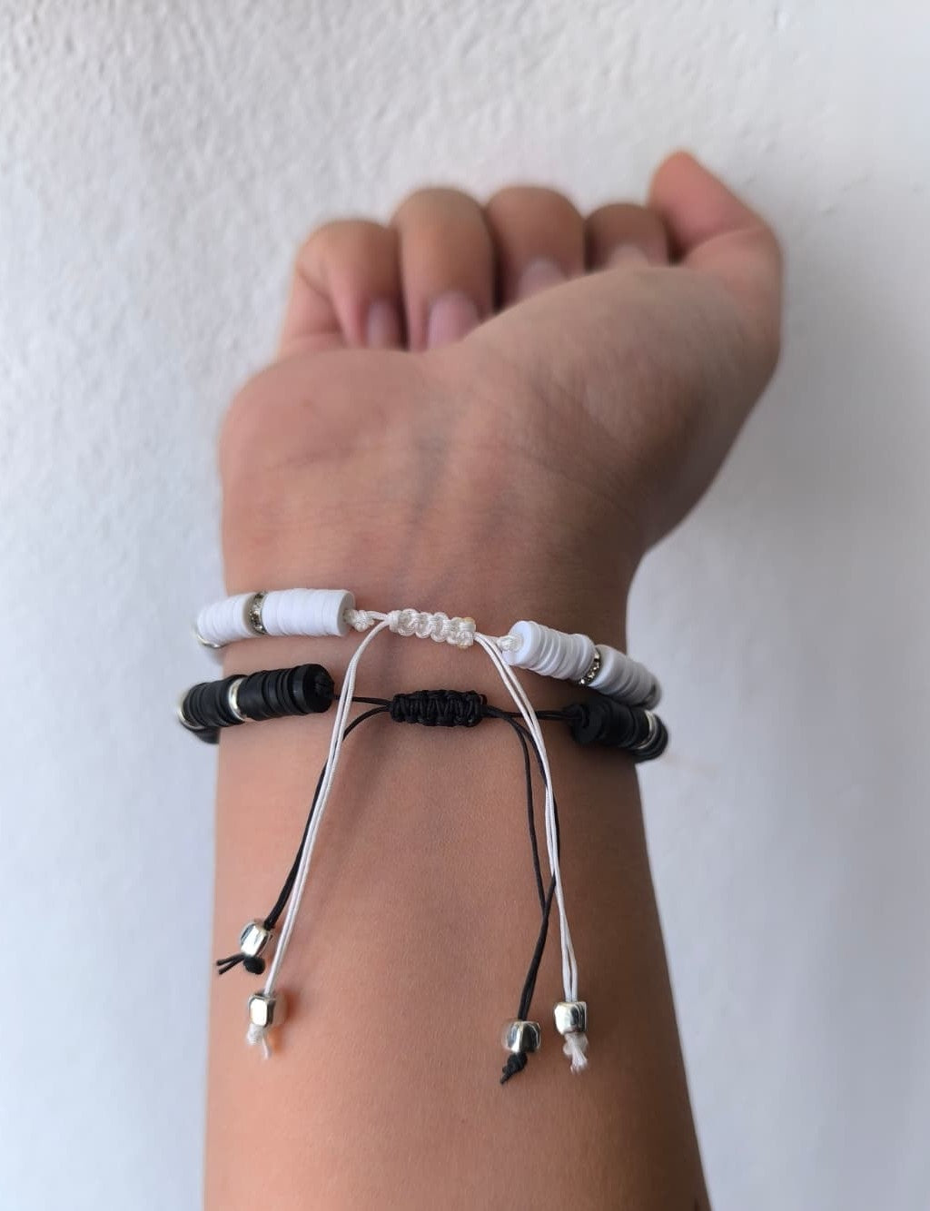 Set bratari reglabile Yin&Yang cupluri – alb si negru