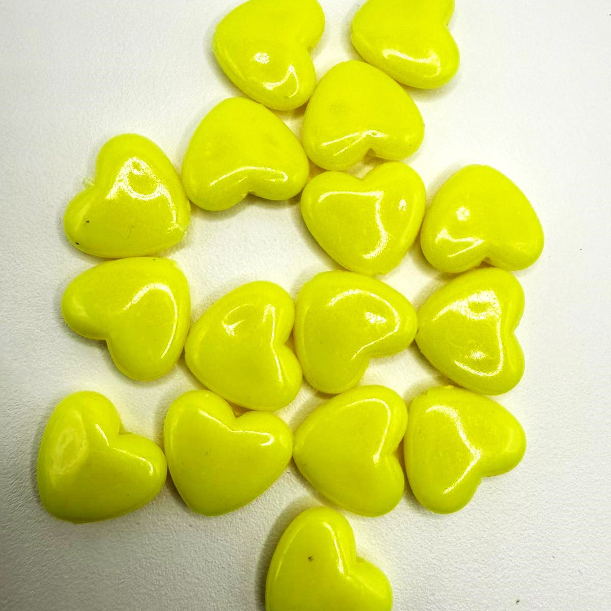 Margele acrilice inima 15mm galben