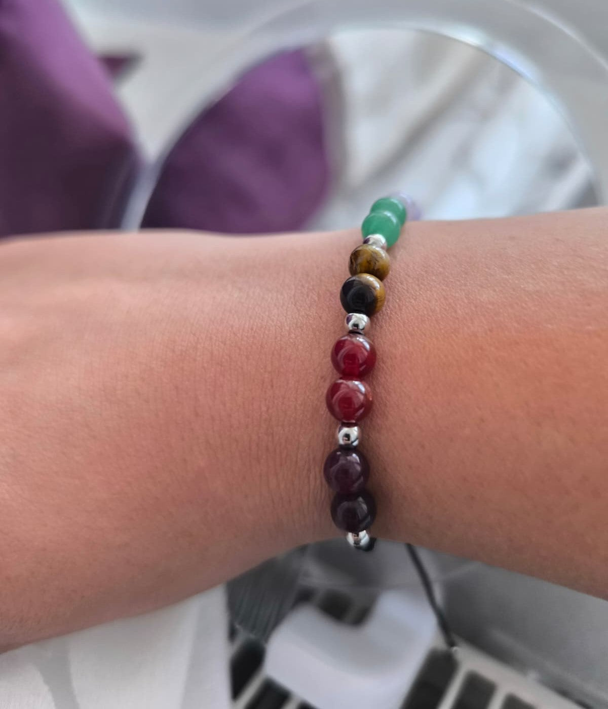 Bratara reglabila 7 Chakre – snur negru cu bilute argintii