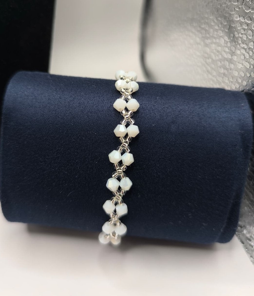 Set bijuterii Gheata Sclipitoare – colier si bratara alb si argintiu