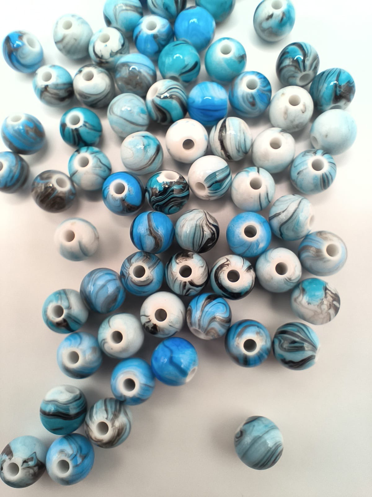 Margele acrilice 6mm albastru cu negru