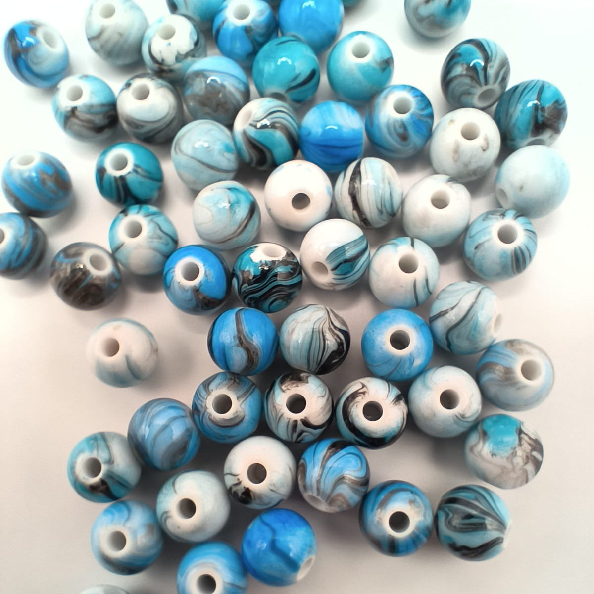 Margele acrilice 6mm albastru cu negru