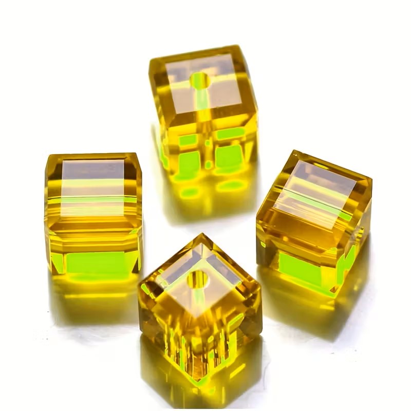 Margele sticla cub 4mm galben