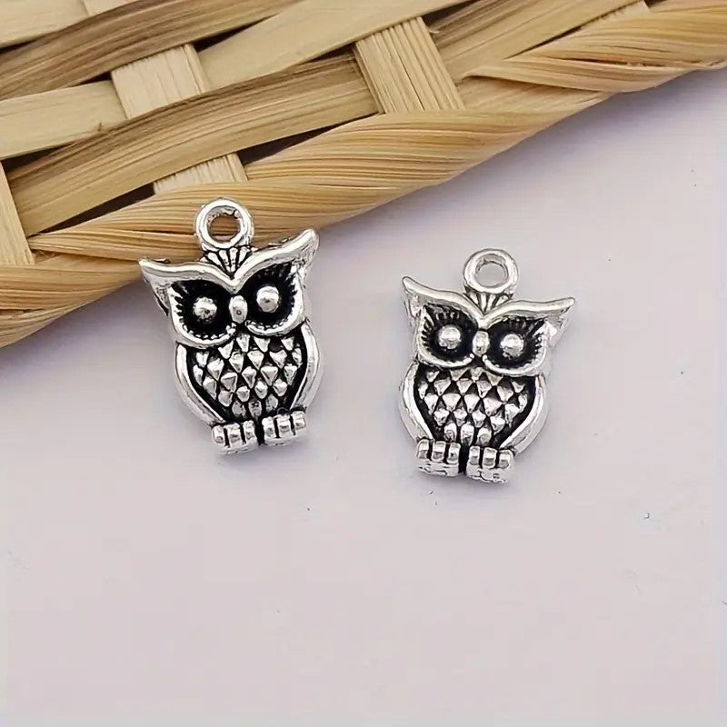 Pandantiv bufnita 12x16mm argintiu