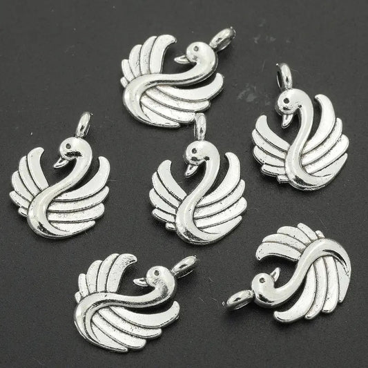 Pandantiv lebada 13x17mm argintiu