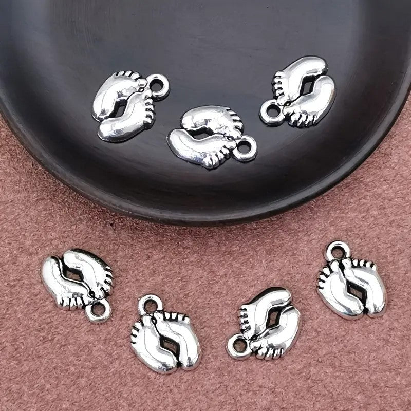 Pandantiv picioruse 10x13mm argintiu