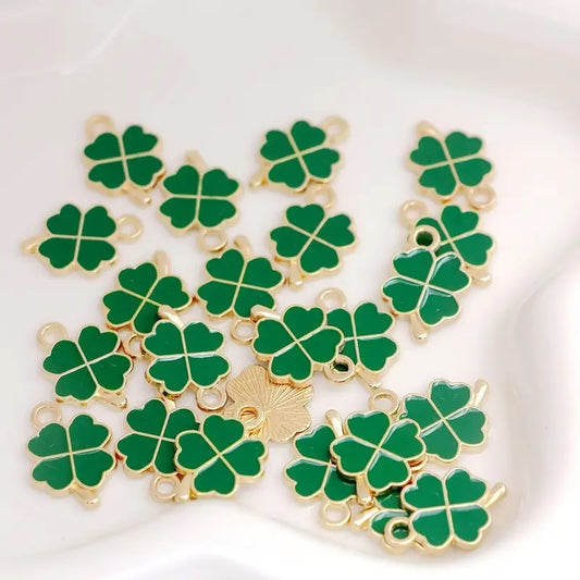 Pandantiv trifoi auriu emailat verde 13x17mm