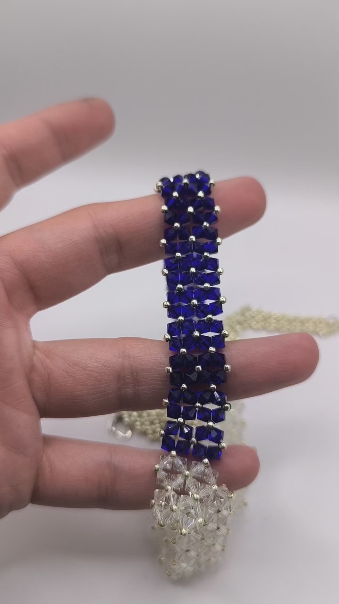 Colier handmade Midnight Glow albastru si argintiu