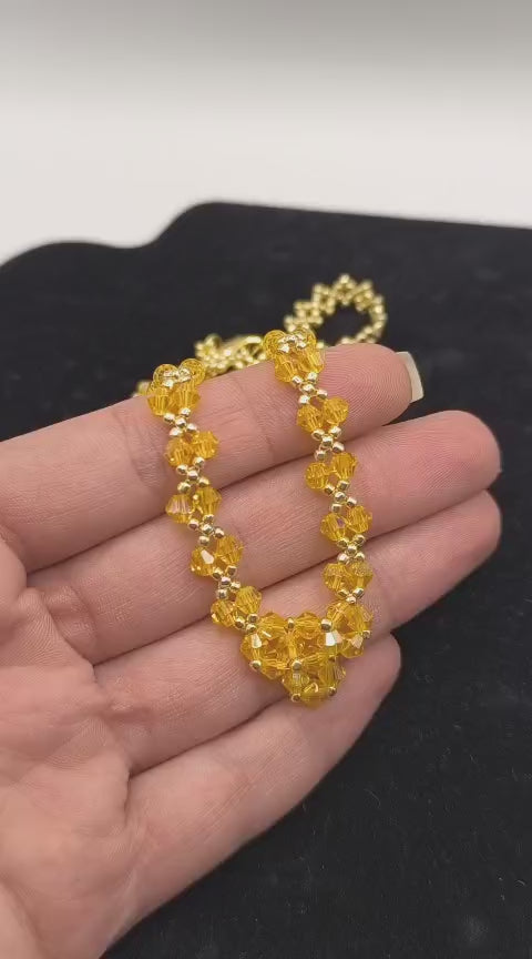 Set bijuterii Razele Soarelui – colier si bratara galben si auriu