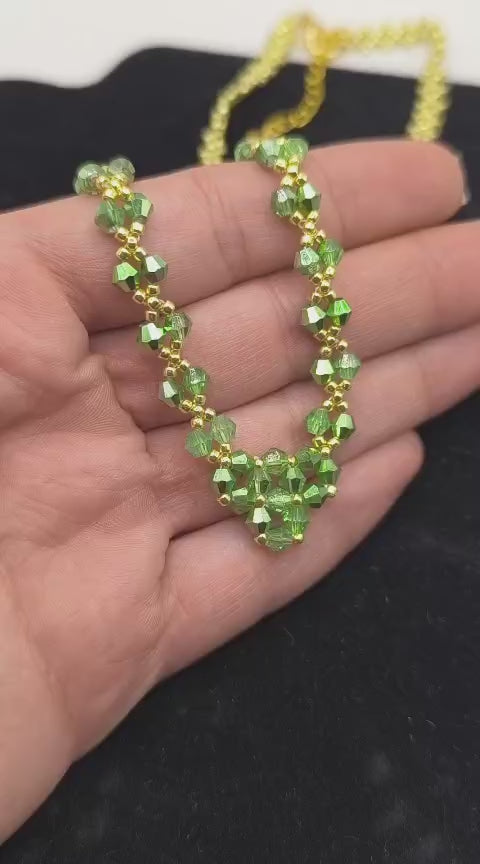 Set bijuterii Magie Verde – colier si bratara verde si auriu