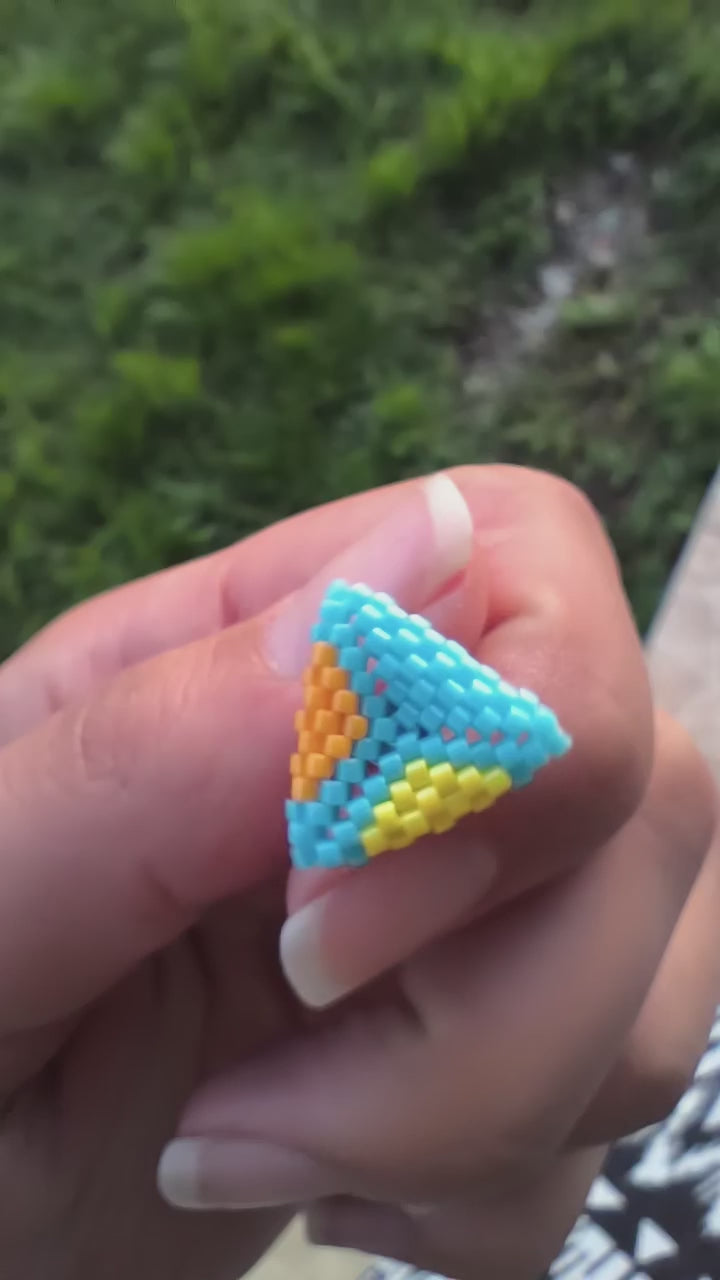 Cercei triunghi Yellow Squash albastru galben si portocaliu