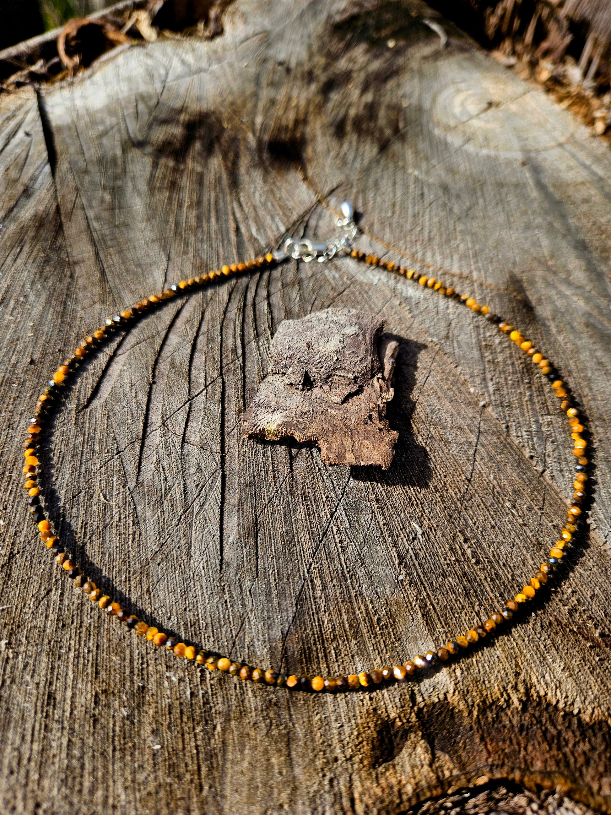 Choker colier handmade Ochi de Tigru