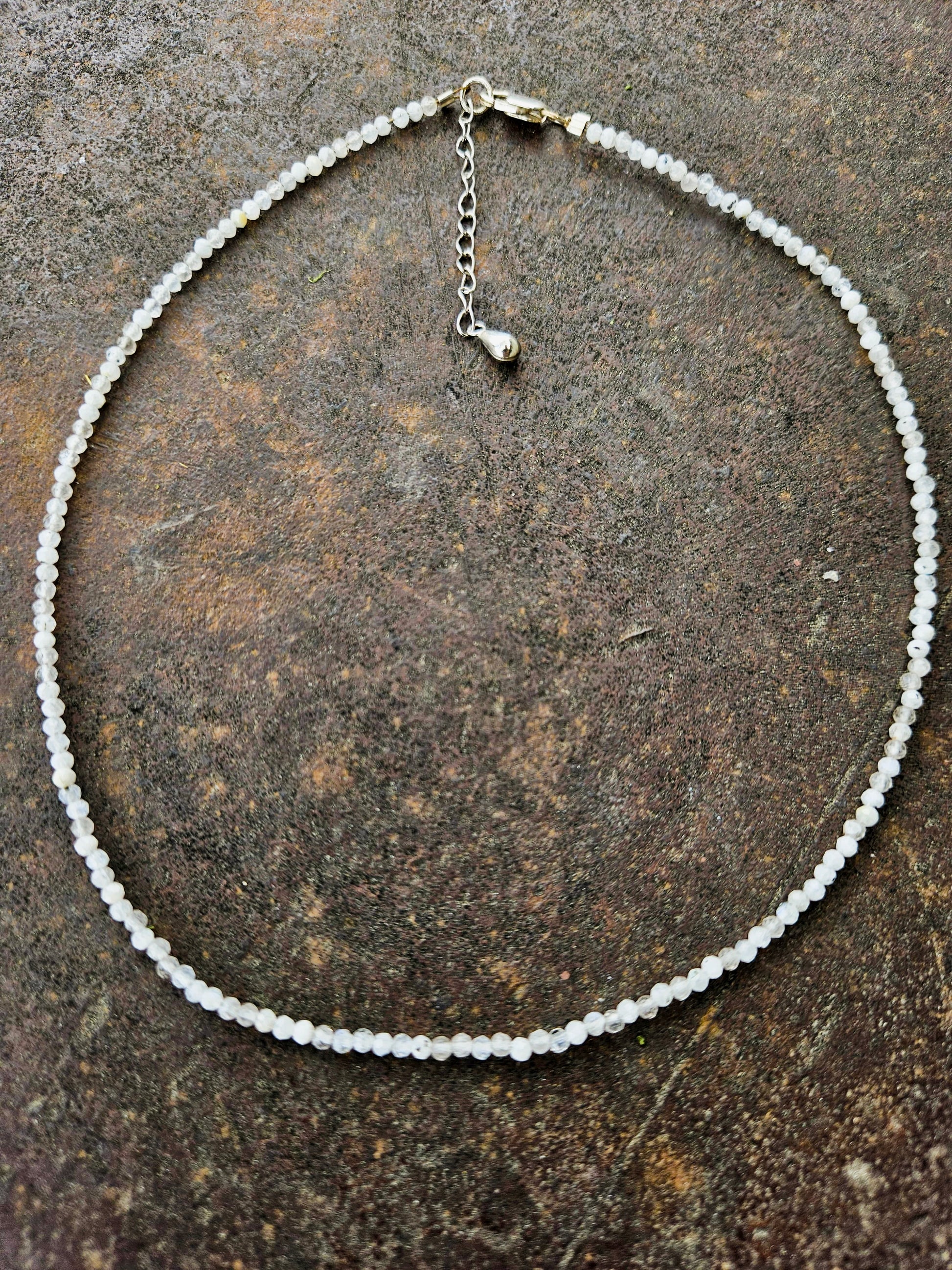 Choker Piatra Lunii colier handmade