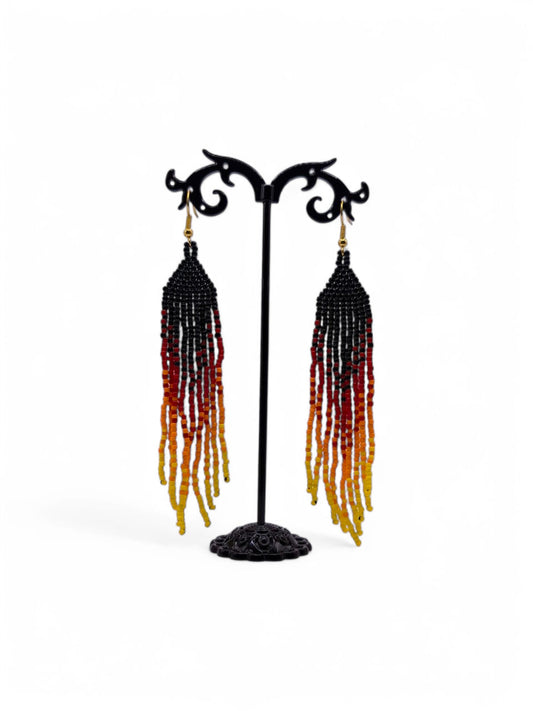 Cercei franjuri Dark Fire negru, galben, portocaliu si rosu