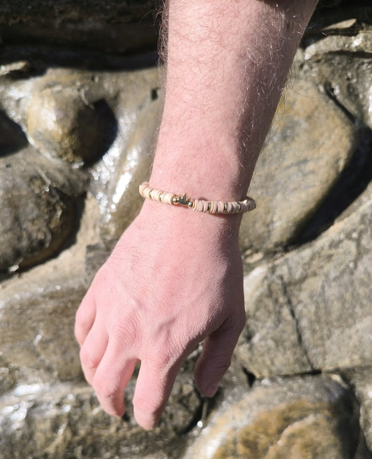 Bratara reglabila barbati Cream Crown crem si auriu cu o coroana