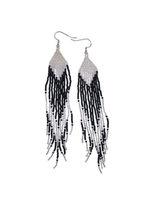 Cercei franjuri Frosted Crystal negru si argintiu