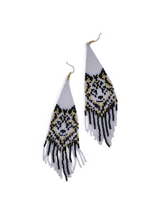 Cercei franjuri Starlight Wolf alb cu model lup