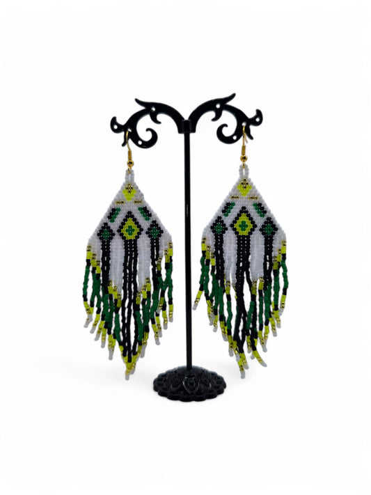 Cercei franjuri Shamrock Gold alb cu verde si negru