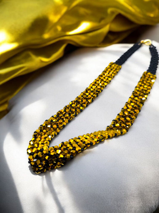 Colier handmade Frosted Gold auriu si negru