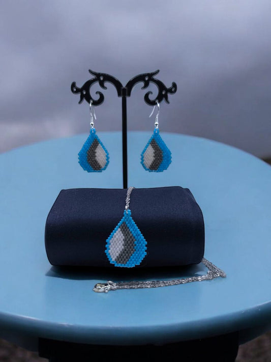 Set bijuterii handmade Teardrop cercei si colier albastru