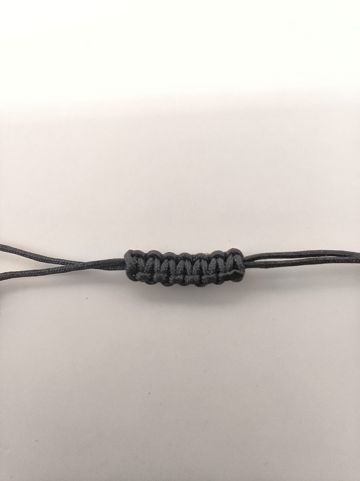 Bratara reglabila cu ametist si argint – snur negru