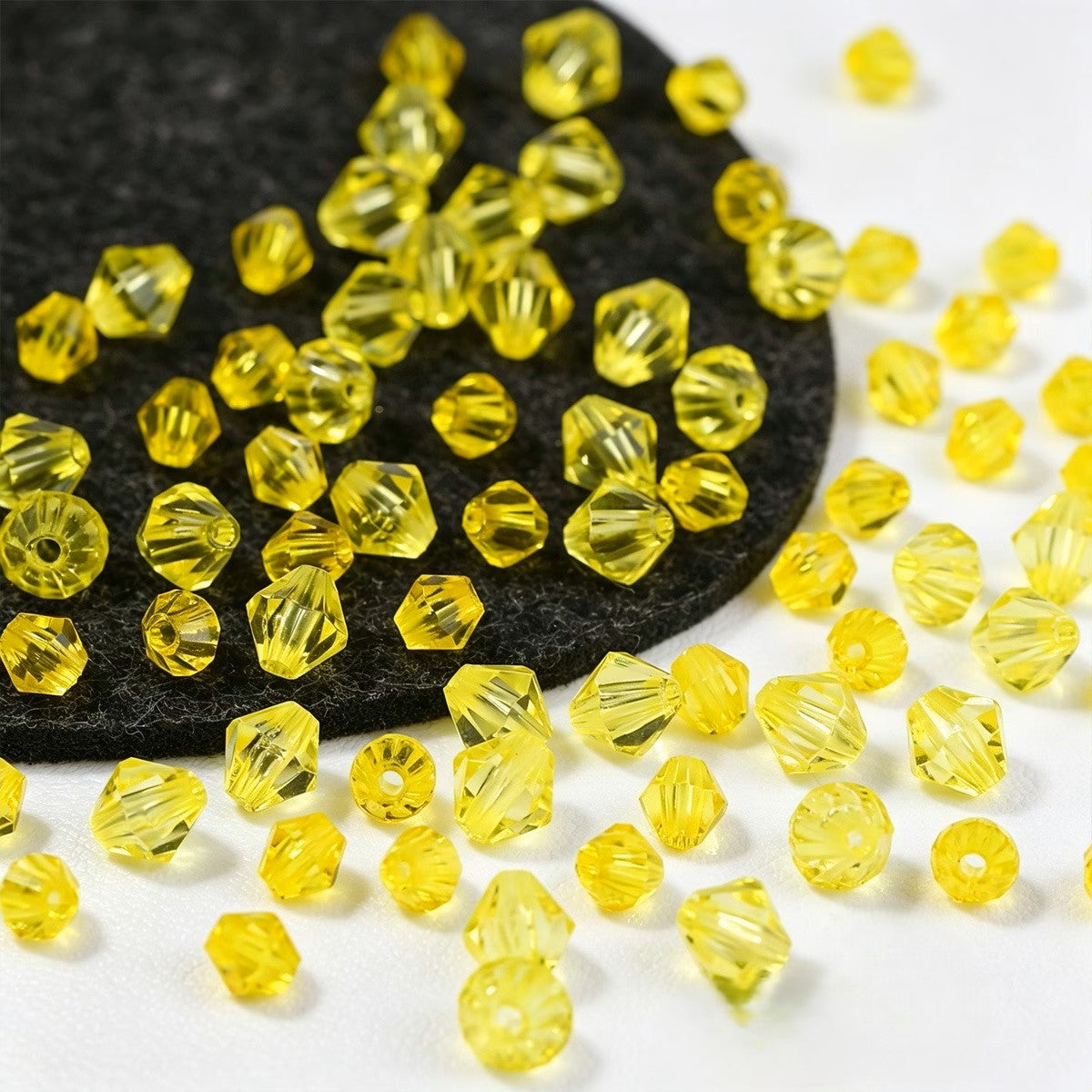 Margele acrilice biconice 4mm galben