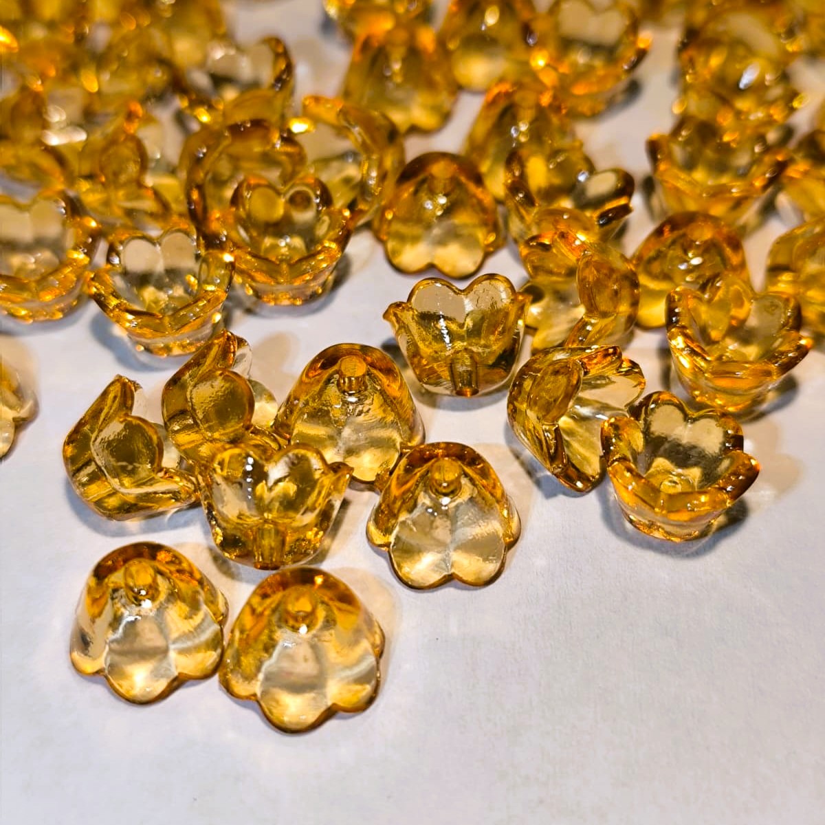 Margele acrilice floare 10x7mm maro