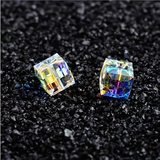 Margele sticla cub 6mm transparent efect AB