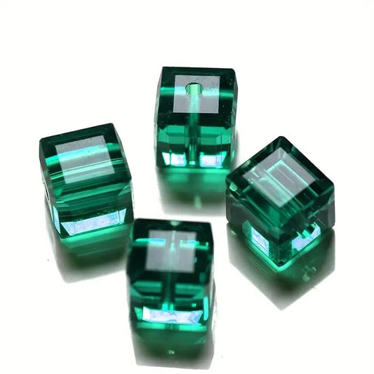 Margele sticla cub 6mm verde inchis