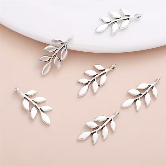 Pandantiv frunze 12x24mm argintiu