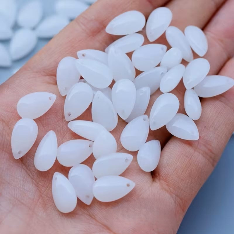 Pandantiv sticla picatura 14x8mm alb mat