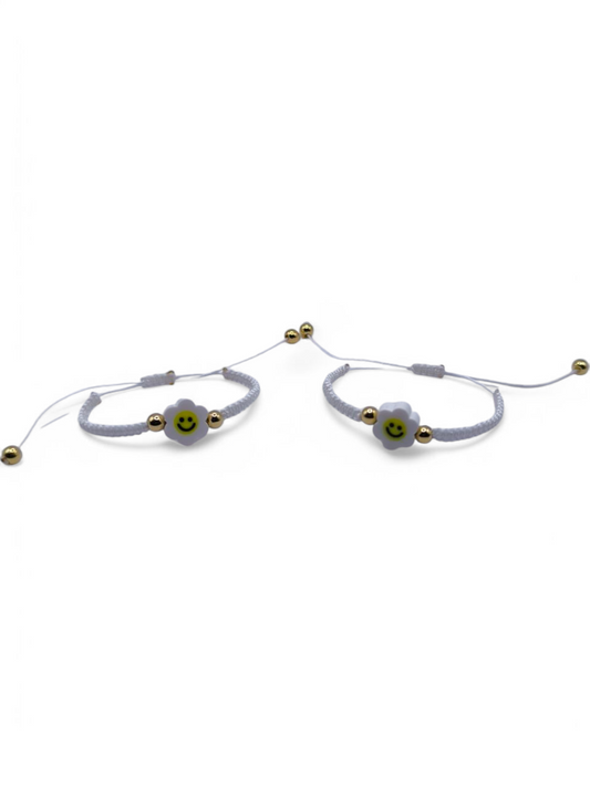 Bratara reglabila copii White Smile alb si auriu cu floare si zambet