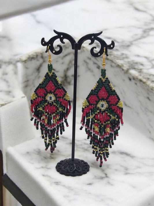 Cercei franjuri Wild Flower rosu cu verde, negru si auriu