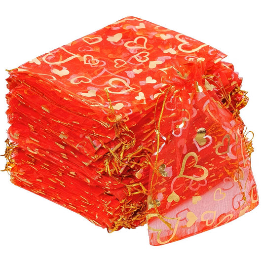 Saculet organza rosu cu inimi aurii 7x9cm&nbsp;